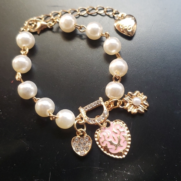 Betsey Johnson Jewelry - Bracelt  nwot betsy johnson